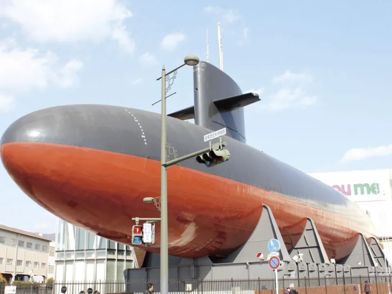 Akishio submarine at JMSDF Kure Museum